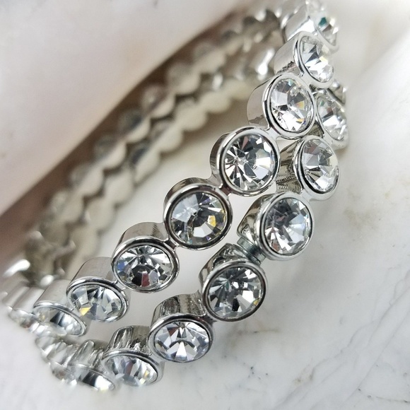 Premier Designs Jewelry - PRIMIER silver plated rhodium bangle bracelet
